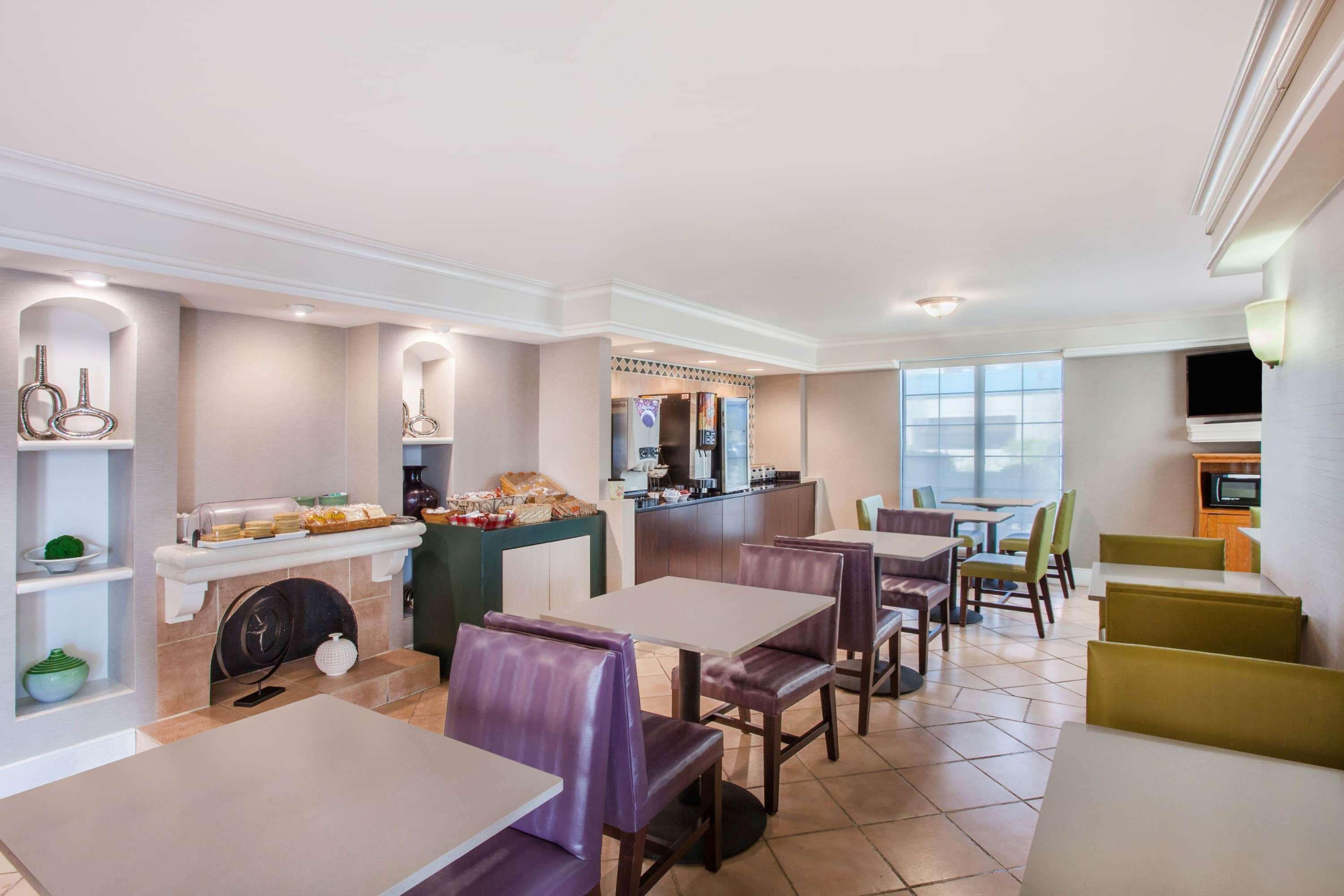 Baymont By Wyndham Fort Myers Central Zewnętrze zdjęcie