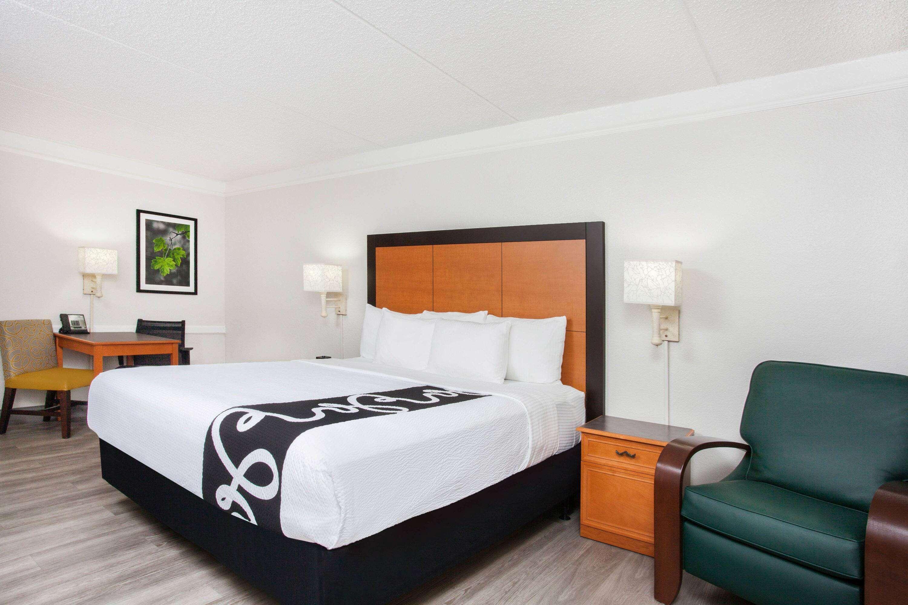 Baymont By Wyndham Fort Myers Central Zewnętrze zdjęcie